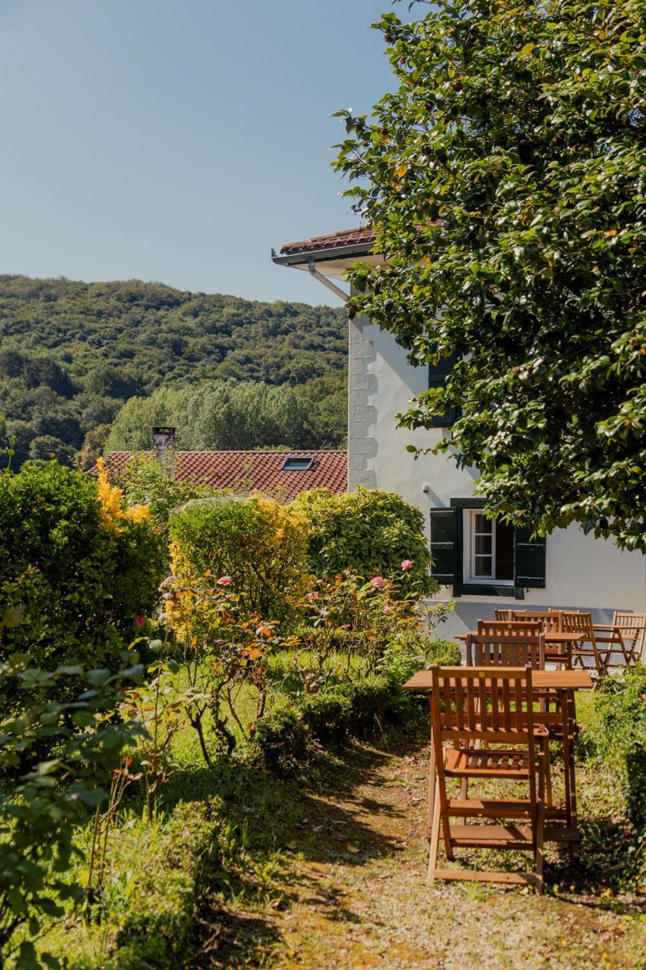 Maison Gamboia, Chambres D'Hotes Au Calme Avec Jardin Hasparren Luaran gambar